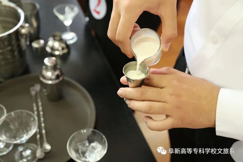 1642871779778617.jpg 技能大赛显身手 不负韶华展风采 (12).jpg