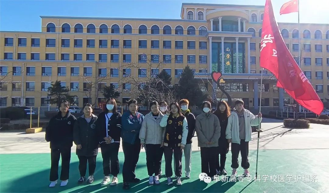 医学护理系荣获拔河比赛女子组&ldquo;第一名&rdquo;