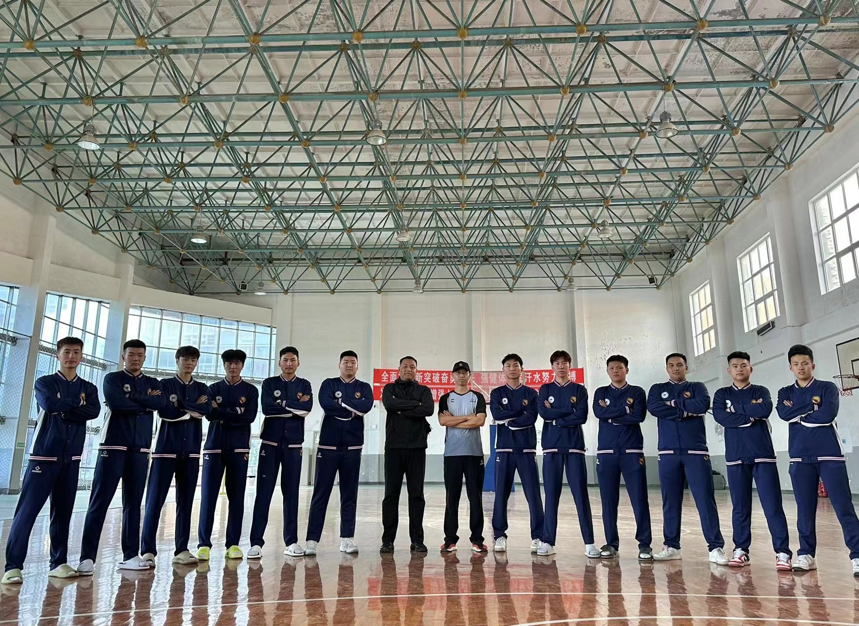 beat365英国官网网站篮球队风采