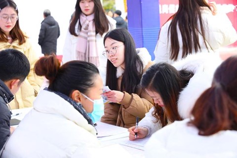 精准定位，积极行动&mdash;大专毕业生如何高效找工作